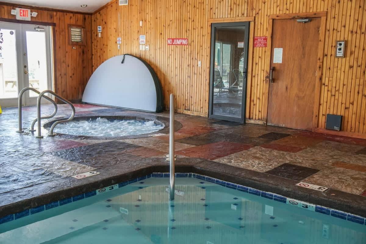 Modern Mountain Escape Villa Гетлинбург Екстериор снимка